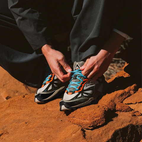 Cascadia 1 - Moonbeam/Black/Camellia