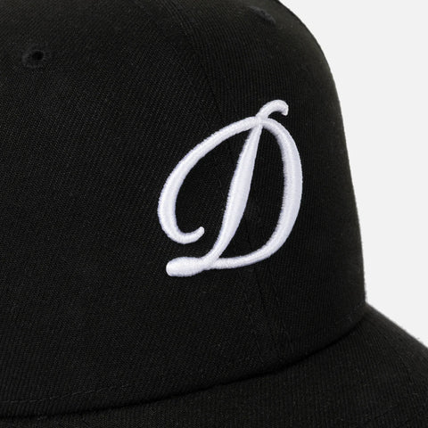 Chilling New Era 59Fifty Cap - Black