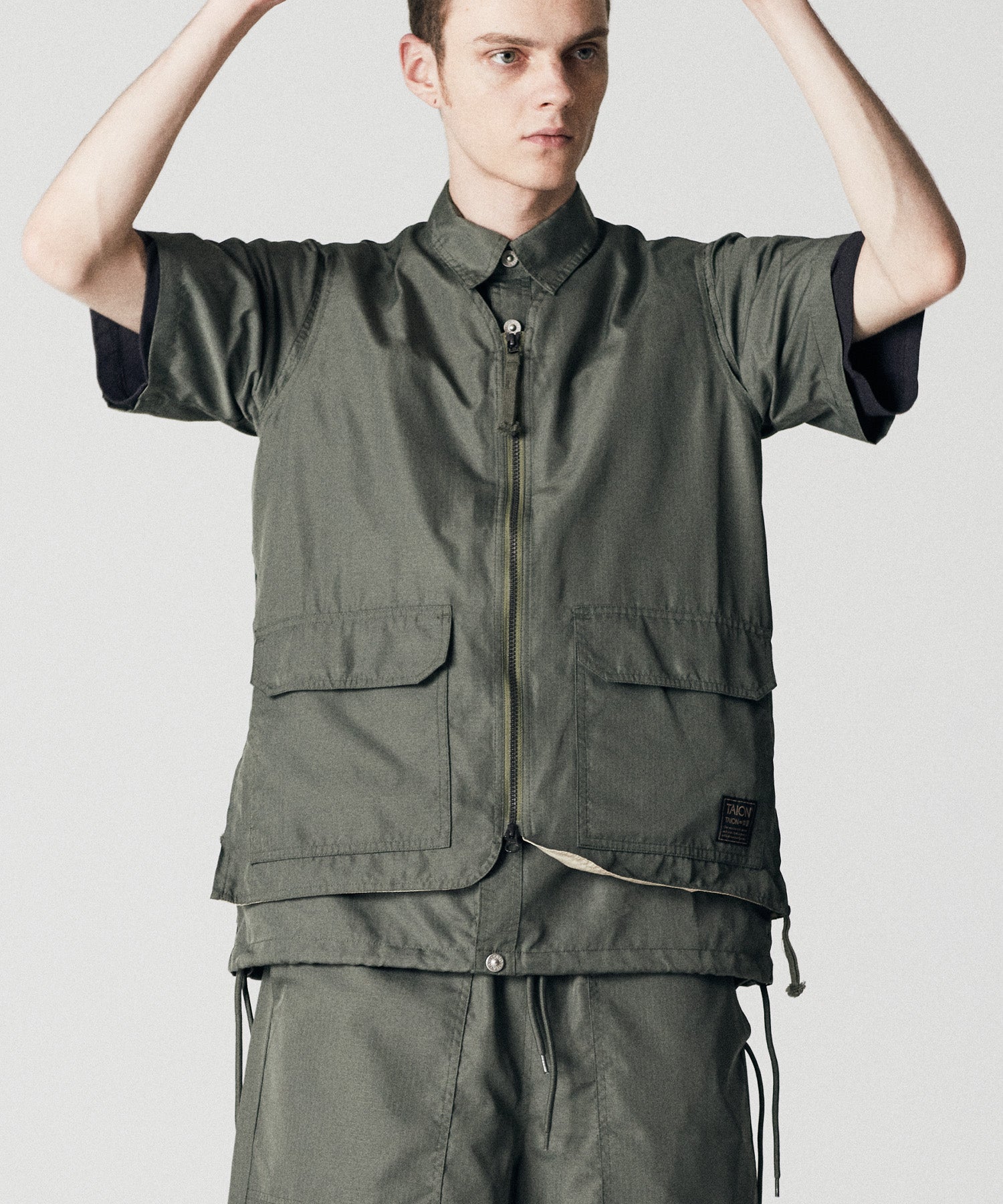 Non-Down Military Reversible V-Neck Vest - Olive