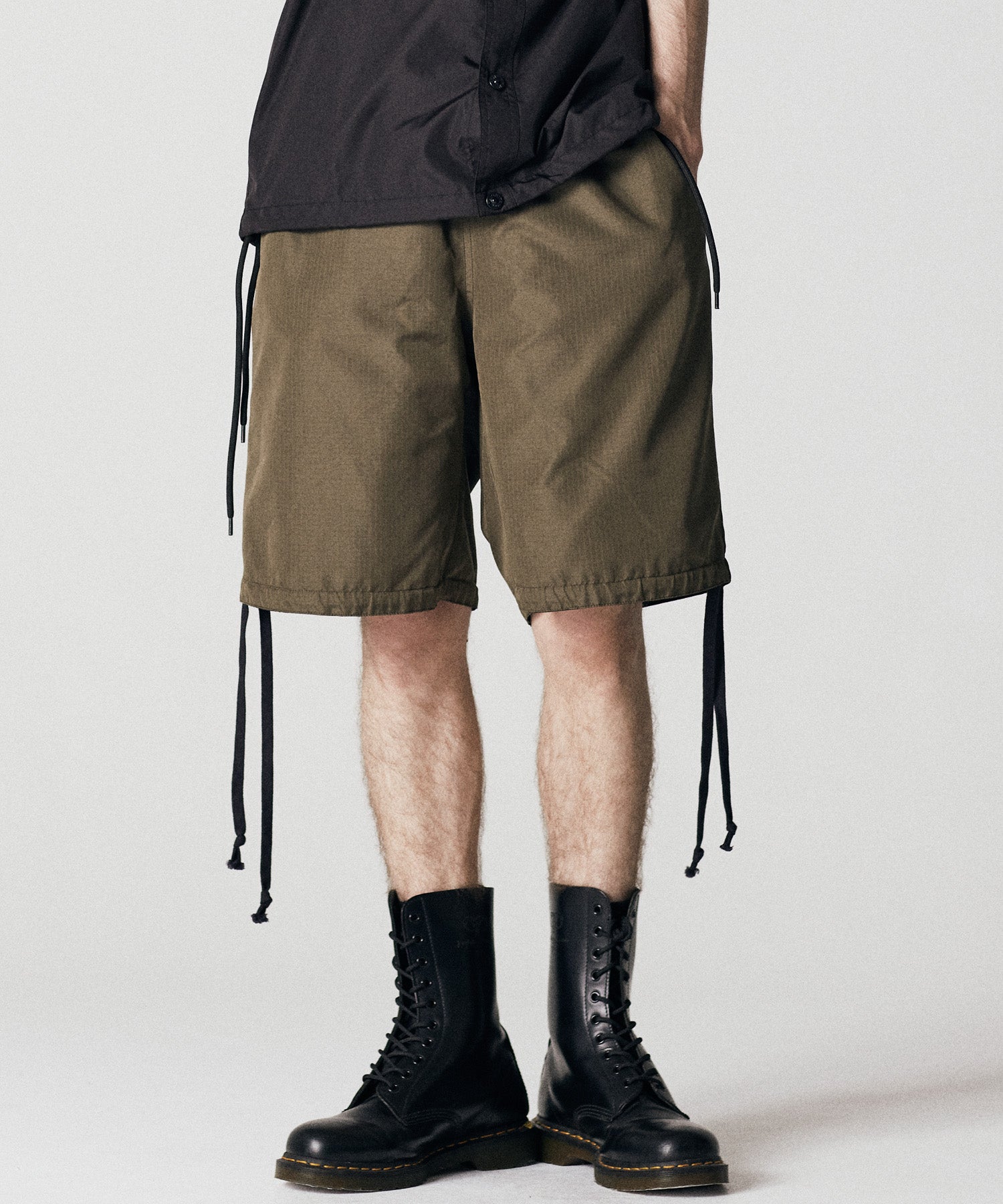 Non-Down Military Reversible Shorts - Black