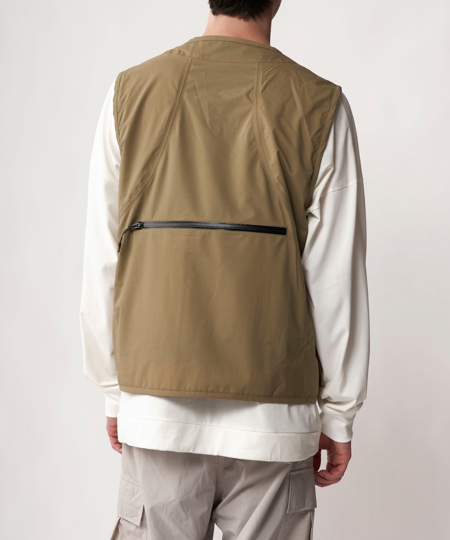 Gramicci | Drop Out Store | NZ | PERTEX Trailside Vest - Moss